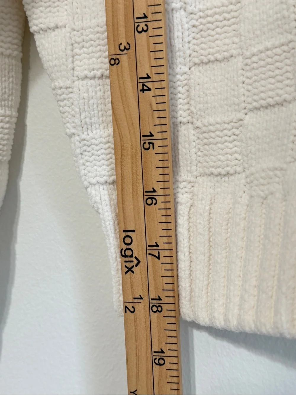 Abercrombie & Fitch Checkerboard Stitch Notch-Neck Sweater Size XS